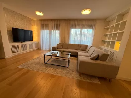 Južni Bulevar | 4zida.rs