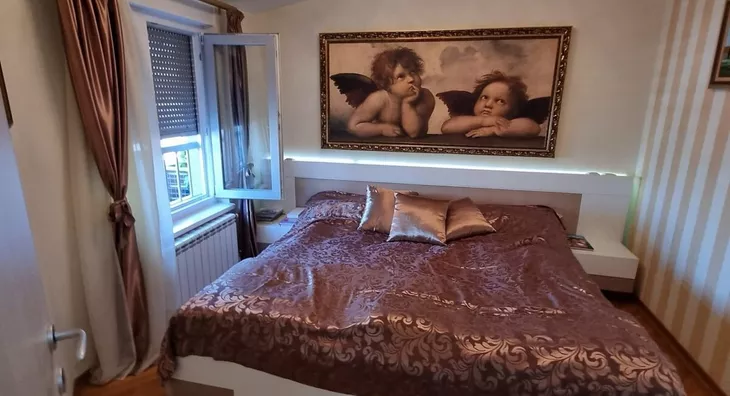 Četvoroiposoban stan | 4zida