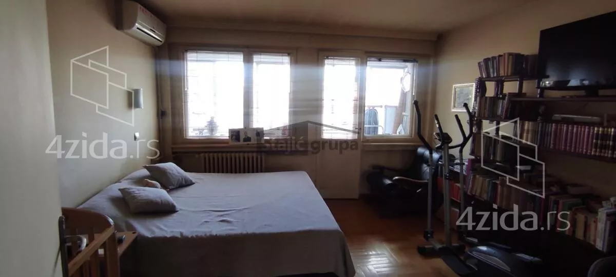 Troiposoban stan | 4zida