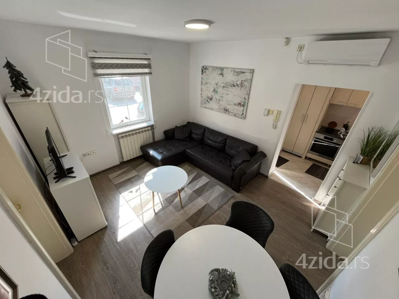 Dvoiposoban stan | 4zida