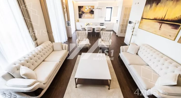 Petosoban stan | 4zida