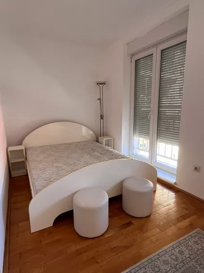 Petra Drapšina | 4zida.rs