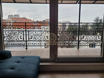 Autokomanda | 4zida.rs
