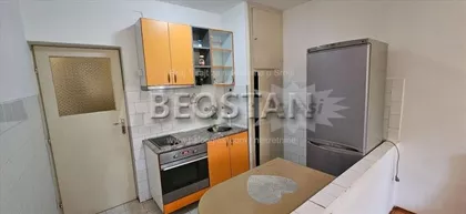 Studentska | 4zida.rs