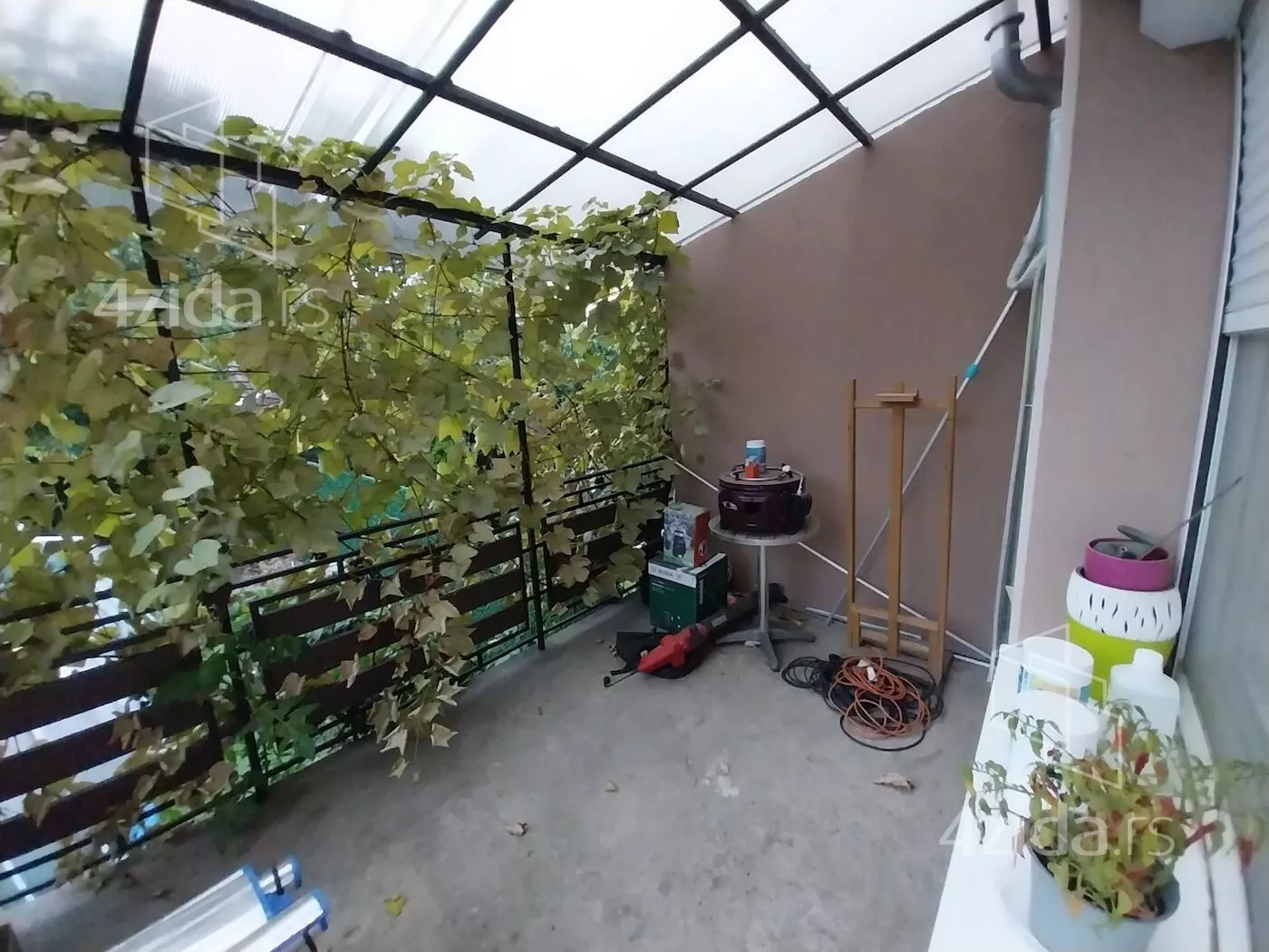 Petosoban stan | 4zida