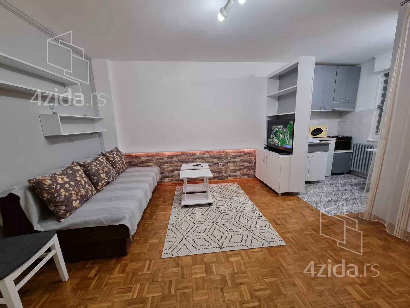 Garsonjera | 4zida