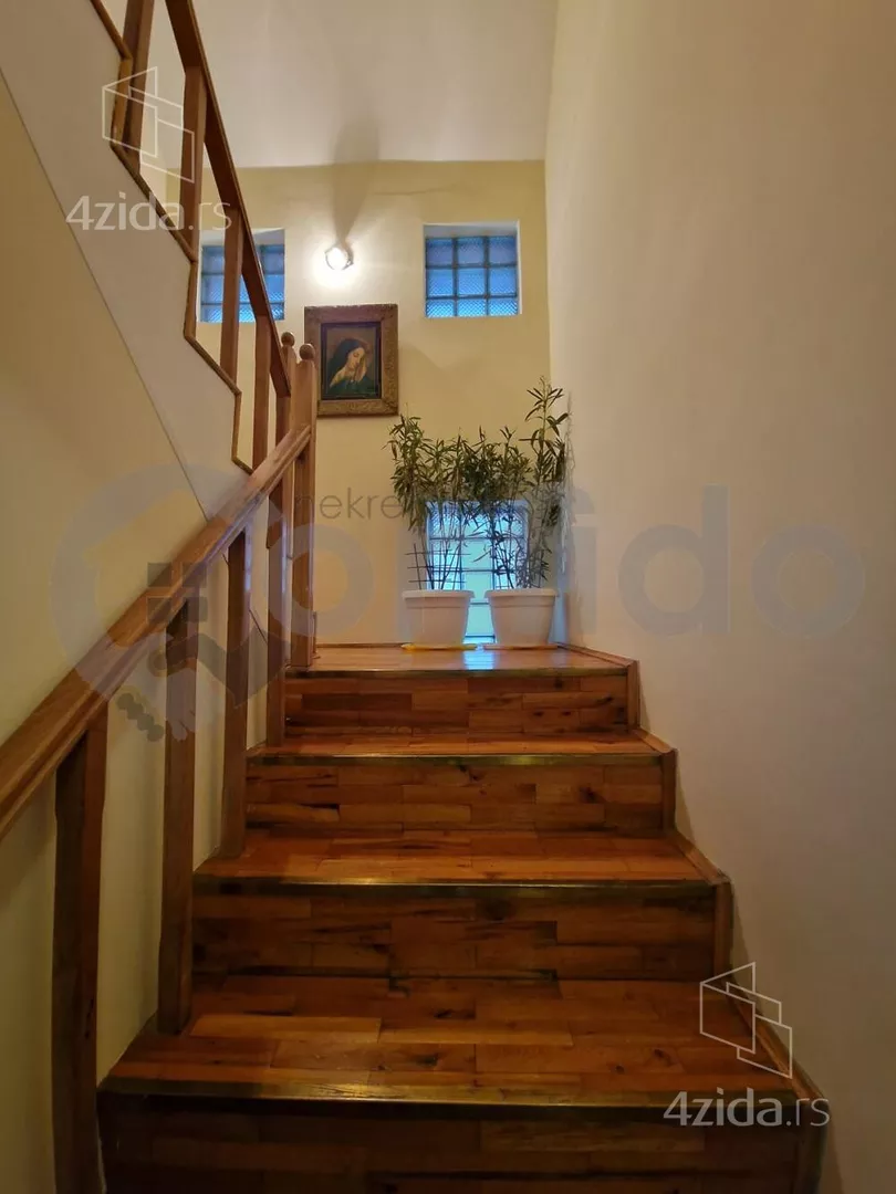 3-etažna kuća | 4zida