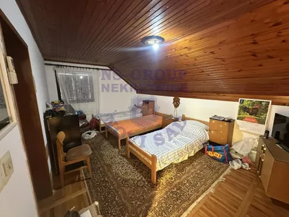Šangaj | 4zida.rs