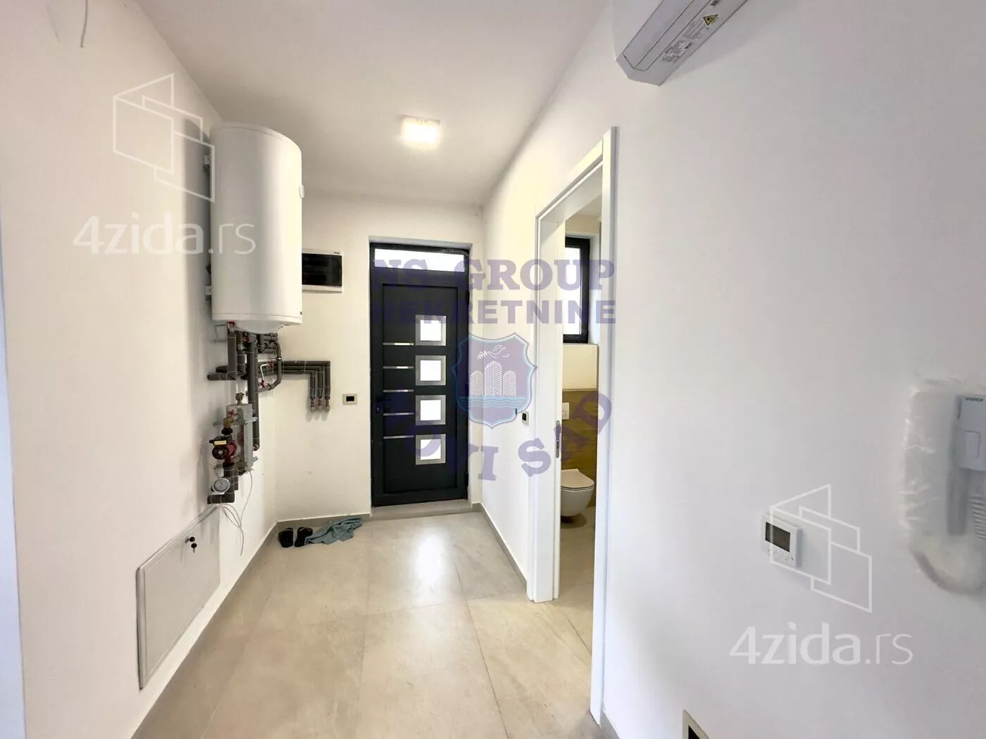 Petosoban stan | 4zida