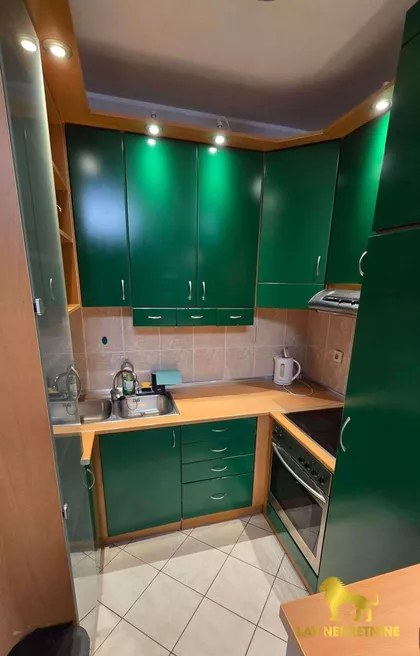 KOLO SRPSKIH SESTARA | 4zida.rs