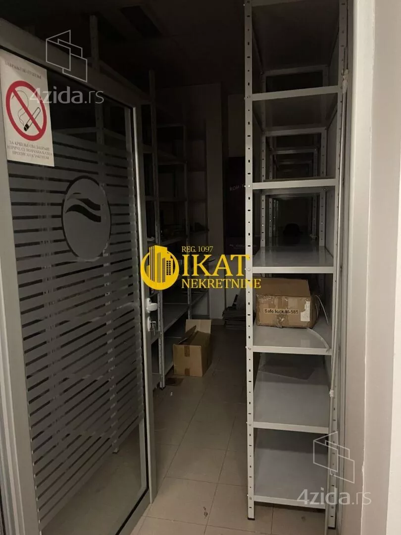 Poslovni prostor | 4zida