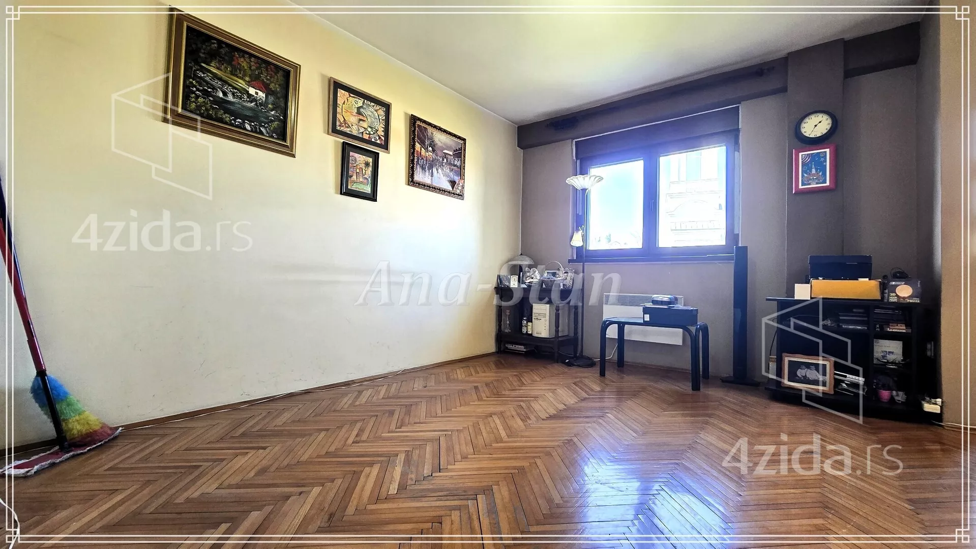 Jednoiposoban stan | 4zida