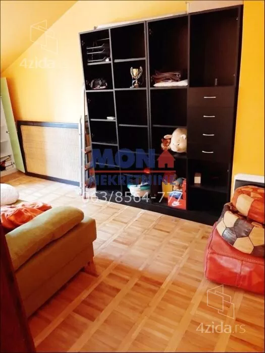 Šestosoban stan | 4zida