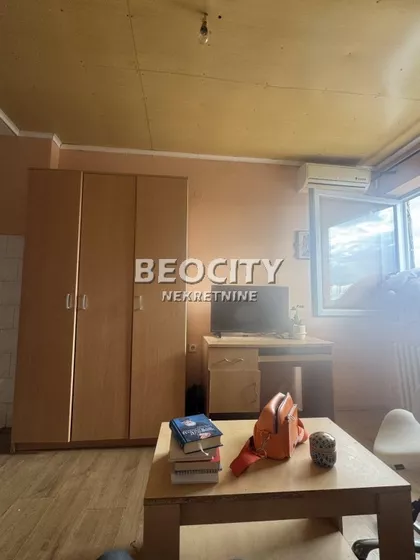 Železnička stanica | 4zida.rs