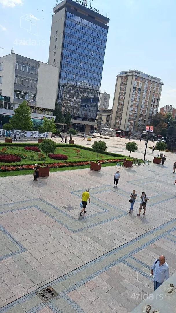 Petosoban stan | 4zida