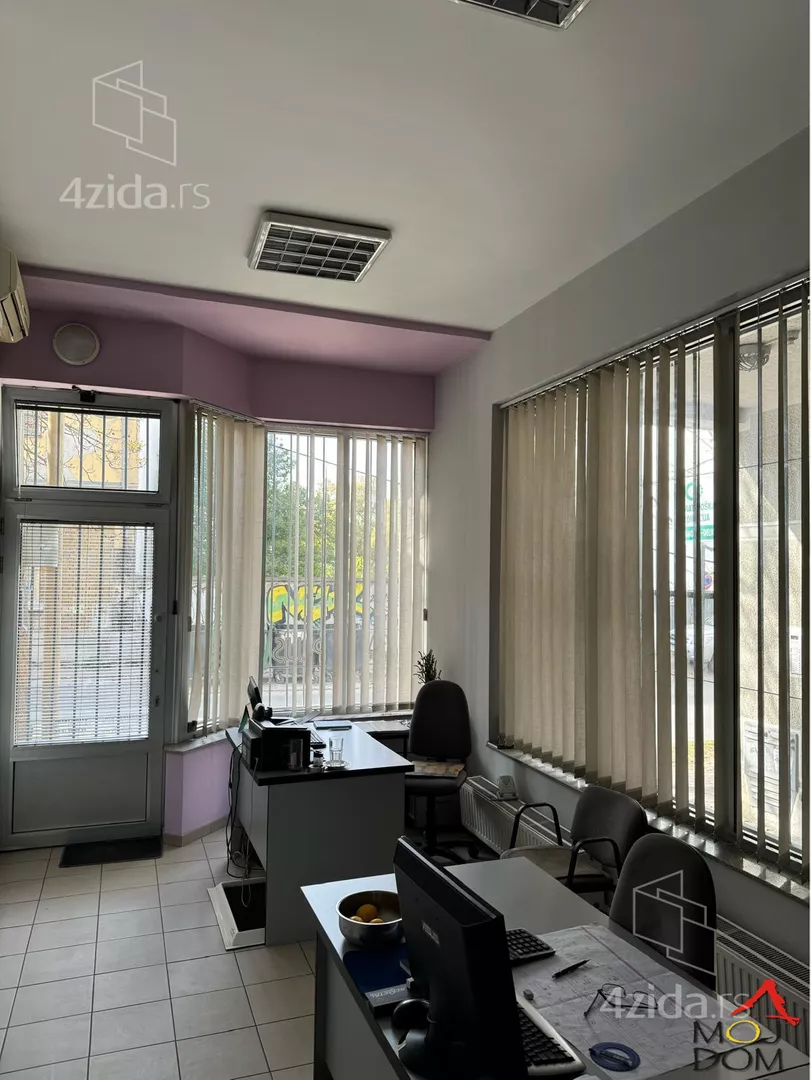 Poslovni prostor | 4zida
