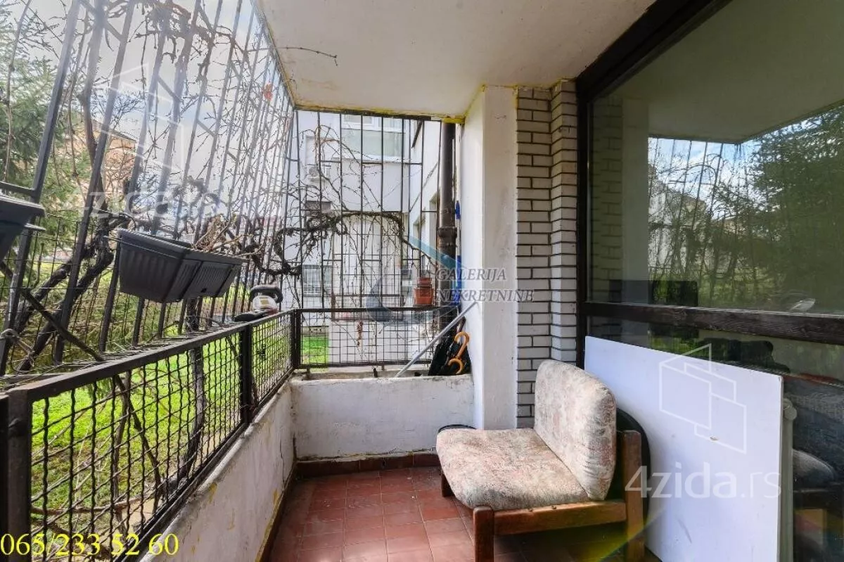 Troiposoban stan | 4zida