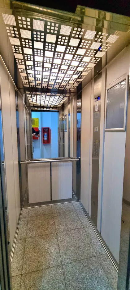 Vožda Karađorđa 100 | 4zida.rs