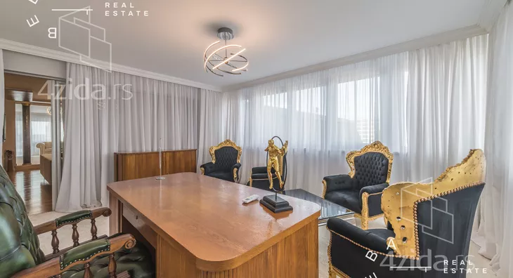 Šestosoban stan | 4zida