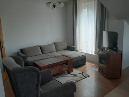 Vukov Spomenik | 4zida.rs