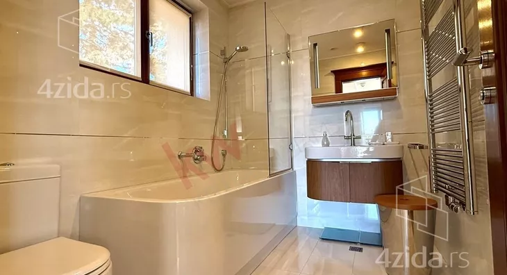 4-etažna kuća | 4zida