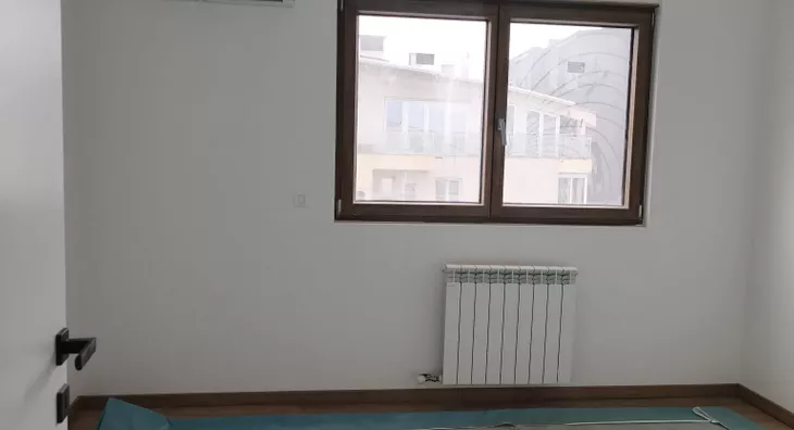 Sedmosoban stan | 4zida