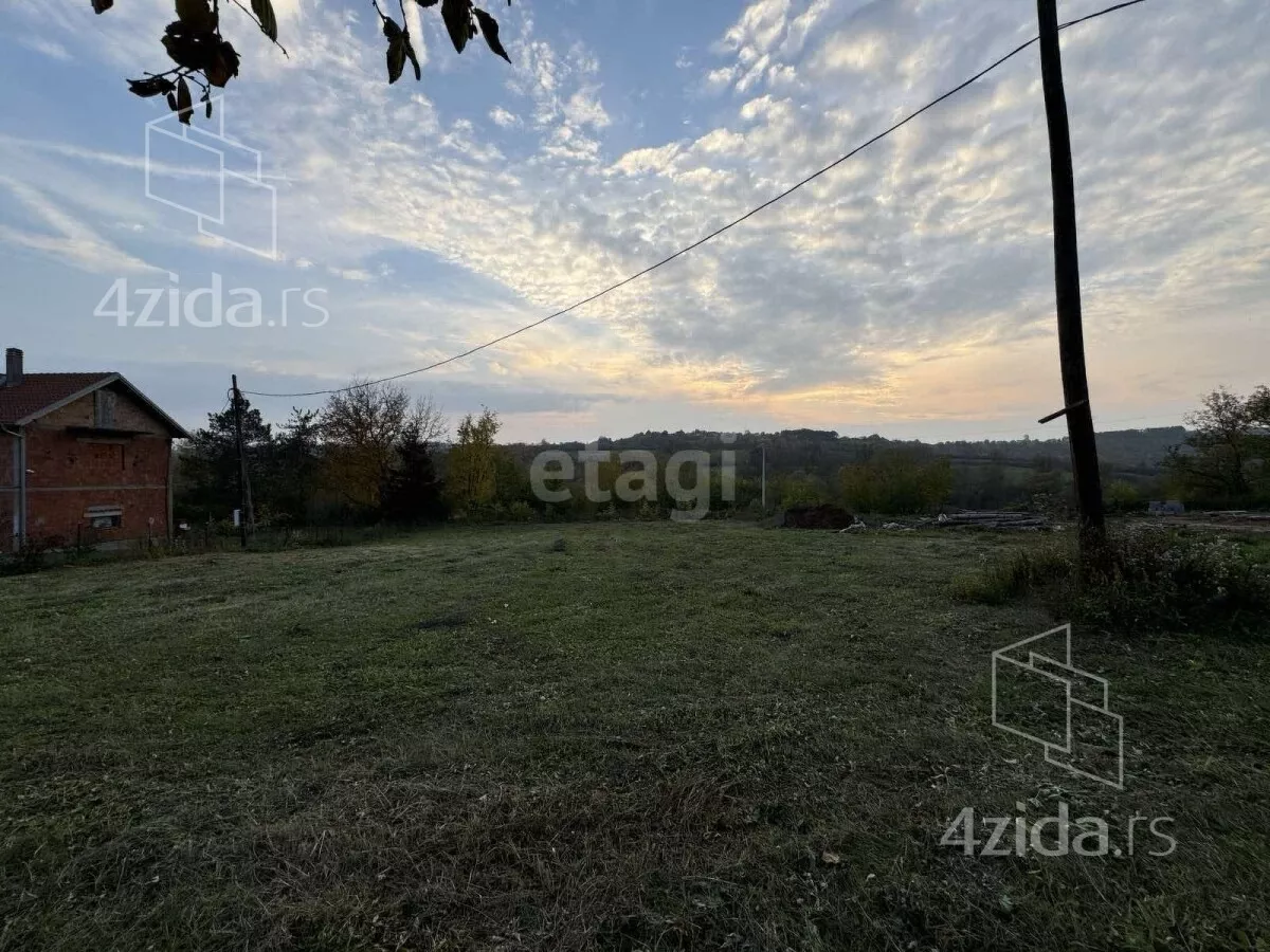 Građevinsko zemljište | 4zida