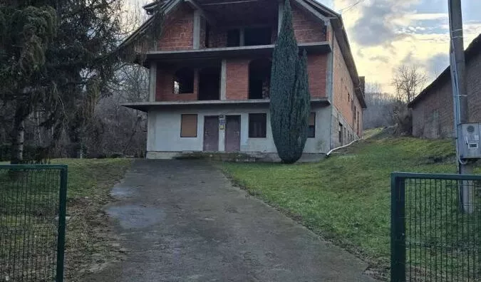 Kuća | 4zida