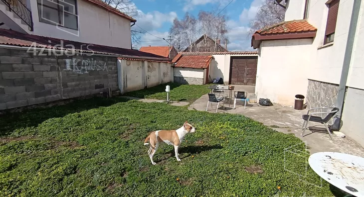 3-etažna kuća | 4zida