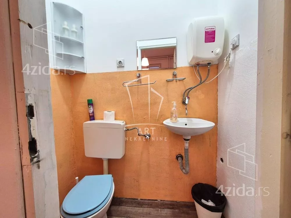 Petosoban stan | 4zida