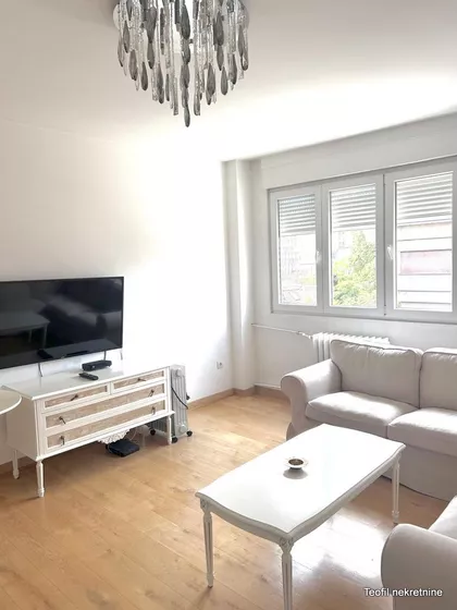 Miloša Pocerca | 4zida.rs