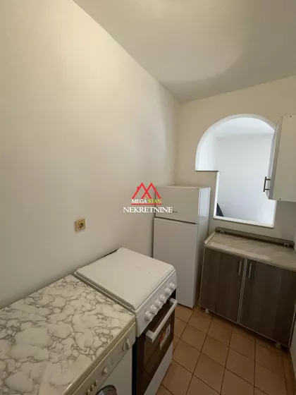 Bulevar Cara Lazara | 4zida.rs