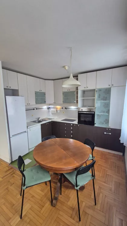 Vojvode Vlahovića Zvezdara | 4zida.rs