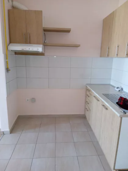 Trejdjunik 4 | 4zida.rs