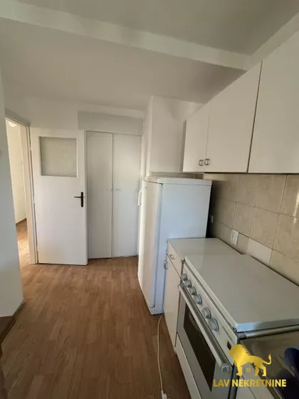 PARISKE KOMUNE | 4zida.rs