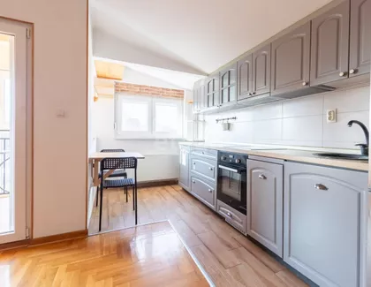 Tršćanska | 4zida.rs