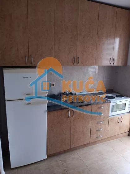 Trg 14. oktobra | 4zida.rs