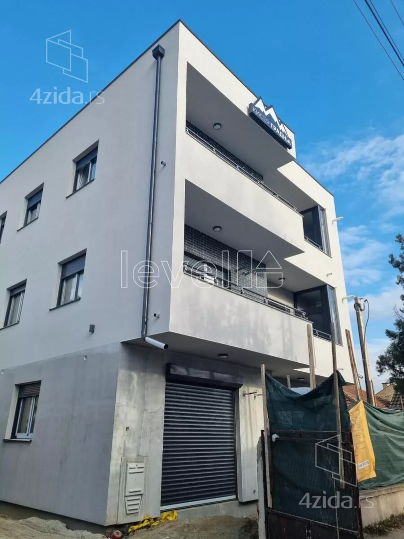 Troiposoban stan | 4zida