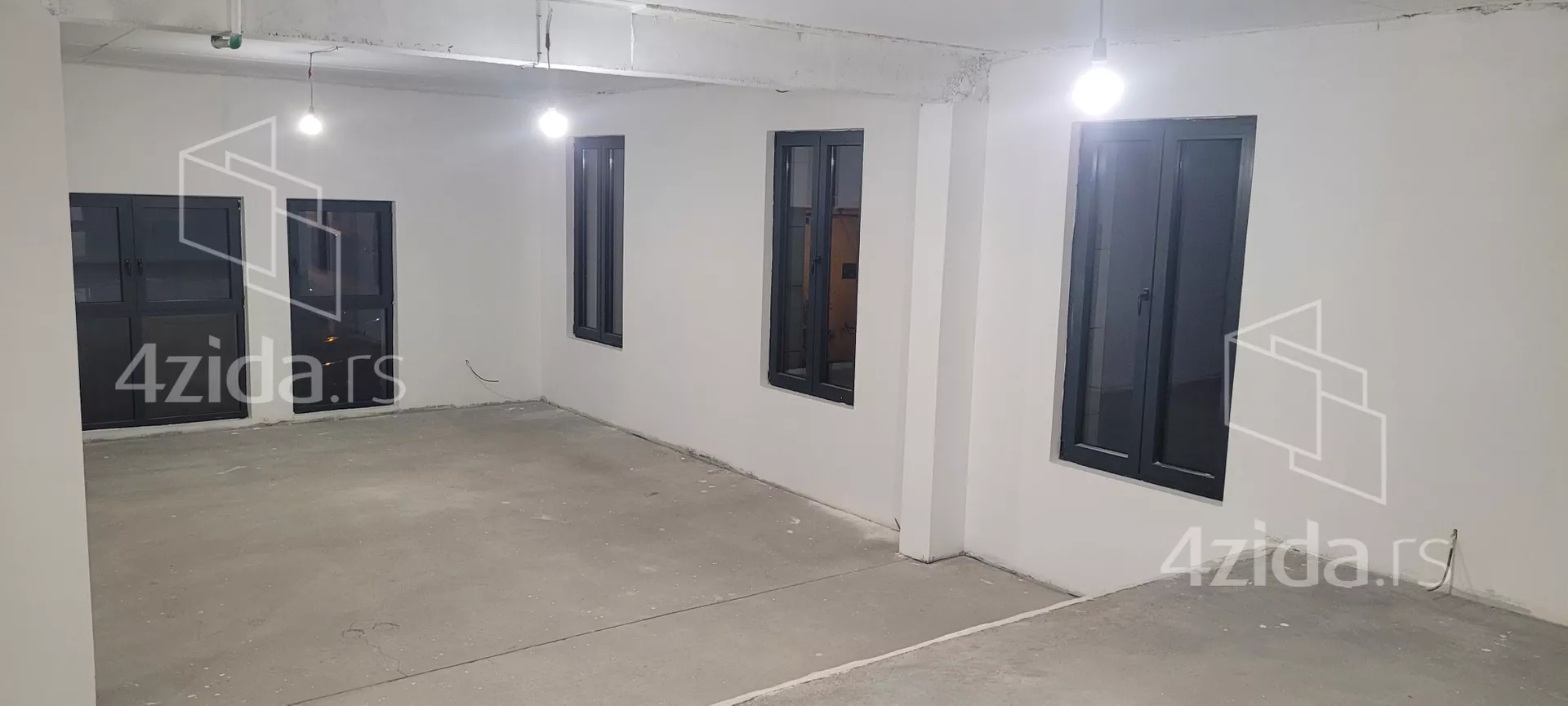 Poslovni prostor | 4zida