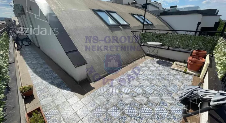 Petosoban stan | 4zida