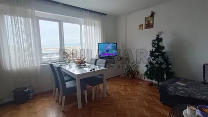 Trg revolucije | 4zida.rs