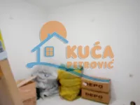 Lokal | 4zida