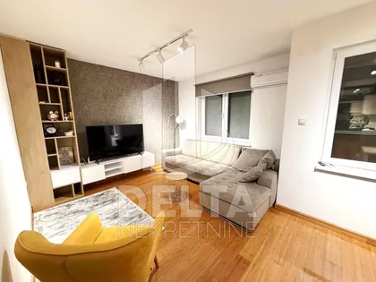 Studenička | 4zida.rs