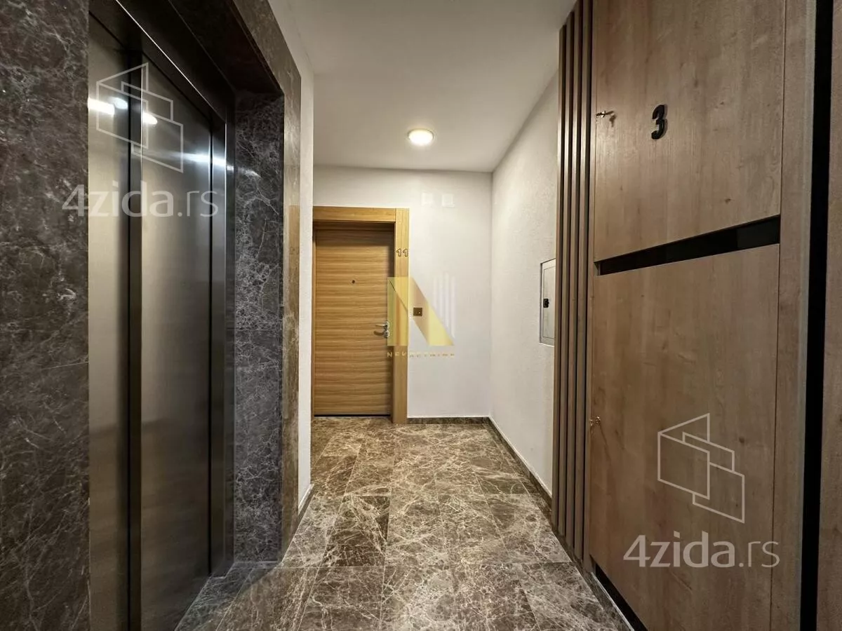 Petosoban stan | 4zida