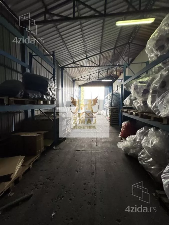 Poslovna zgrada | 4zida