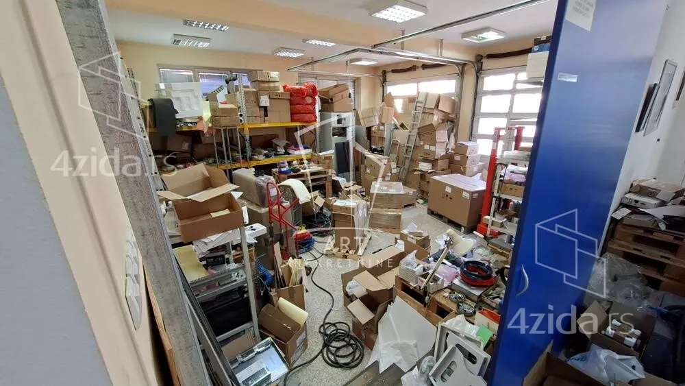 Poslovni prostor | 4zida