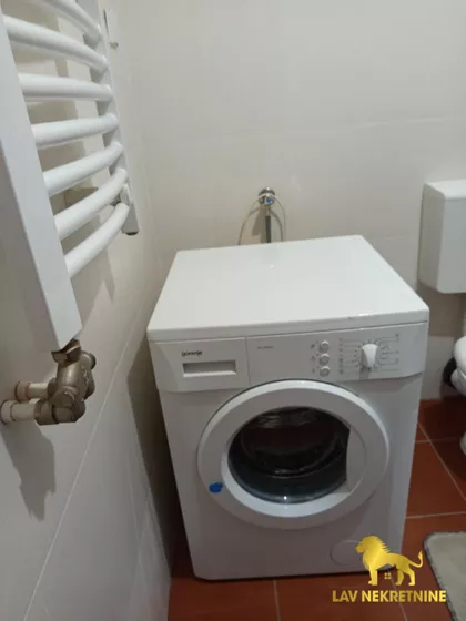 BRAĆE DRONJAK | 4zida.rs