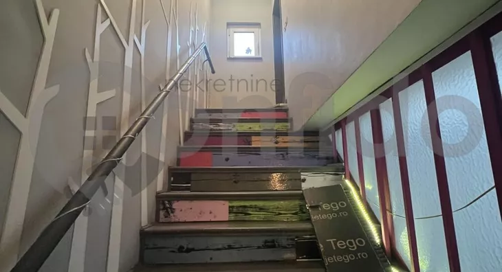 Šestoiposoban stan | 4zida