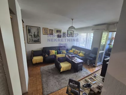 Bulevar Cara Lazara | 4zida.rs