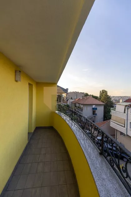 FON - Voždovac | 4zida.rs